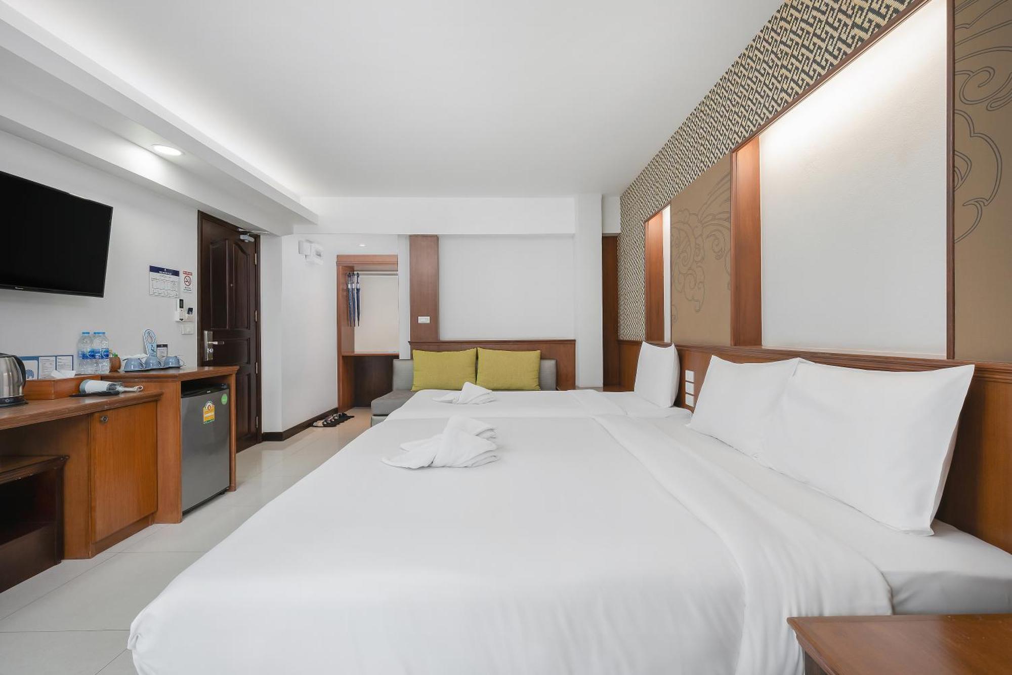 Cozytel Chiangmai Hotell Chiang Mai Exteriör bild